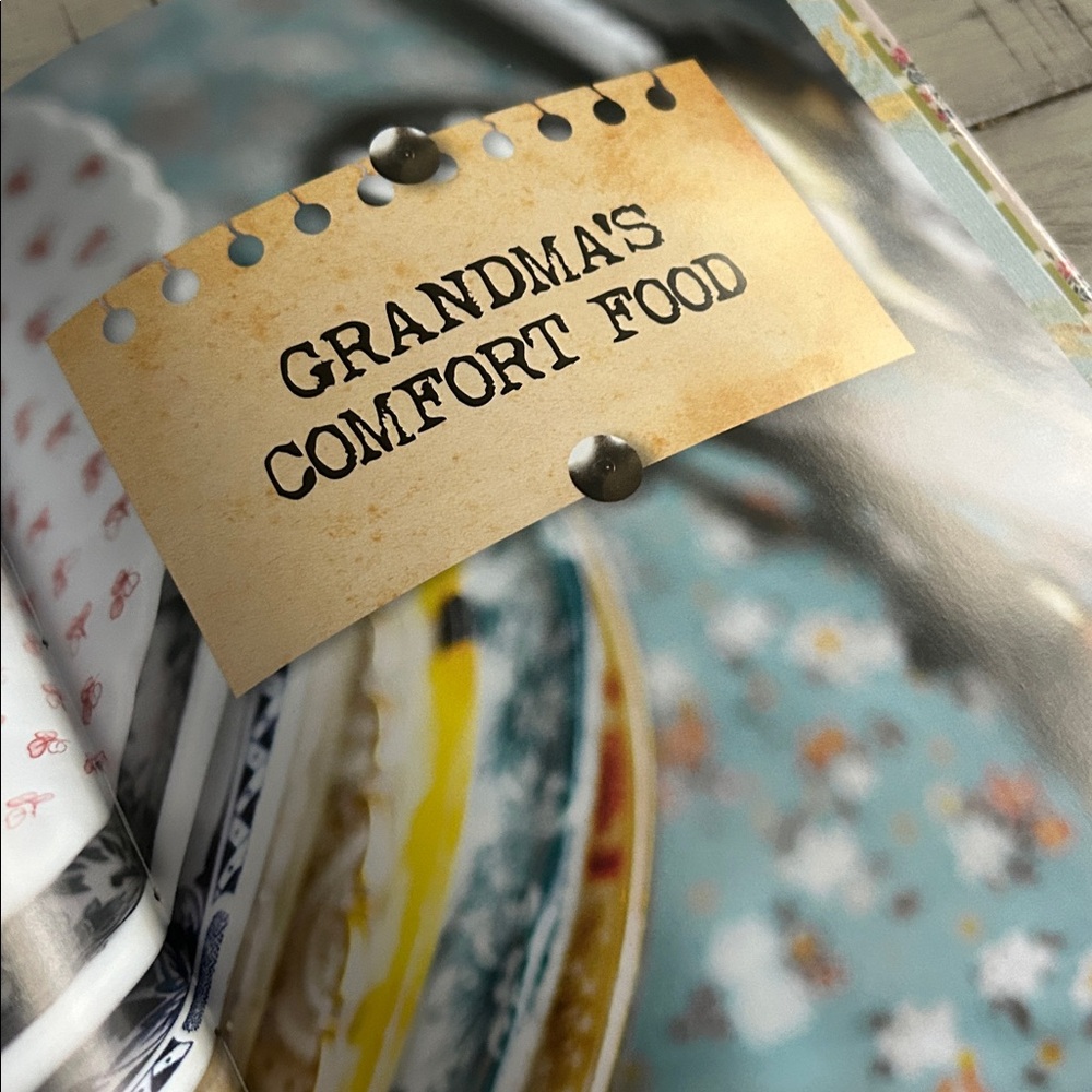 Grandma's Family Meals Hardcover Cookbook Recipes From Grandma’s Kitchen - Picture 3 of 8